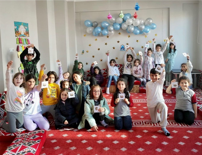 minikler-icin-ramazan-atolyesi1.jpg