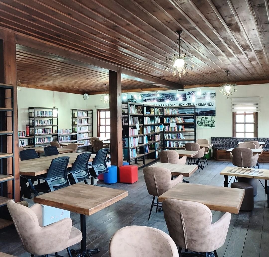 osmaneli-halk-kutuphanesi-yeni-yerinde-acildi-002.jpeg