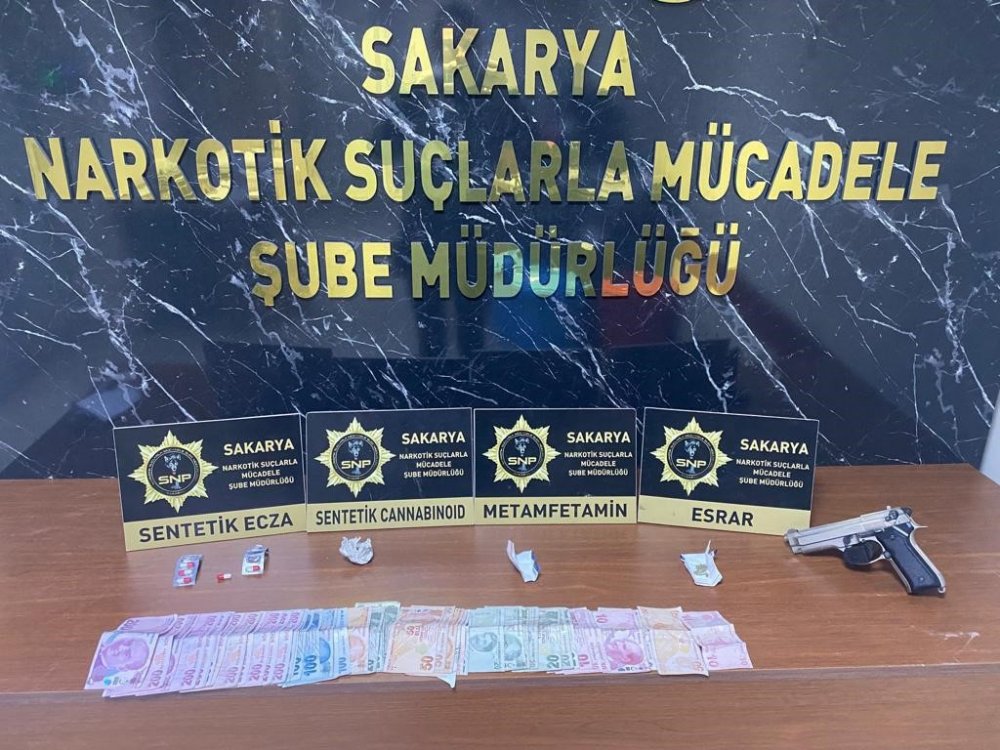 Polisten 3 ayrı uyuşturucu operasyonu