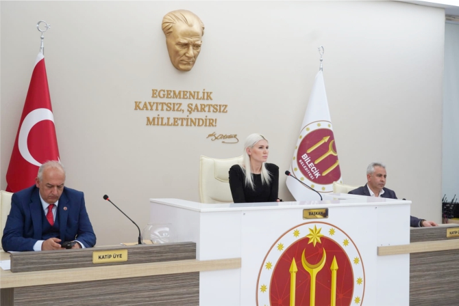 bilecik-belediye-meclisi1.jpg