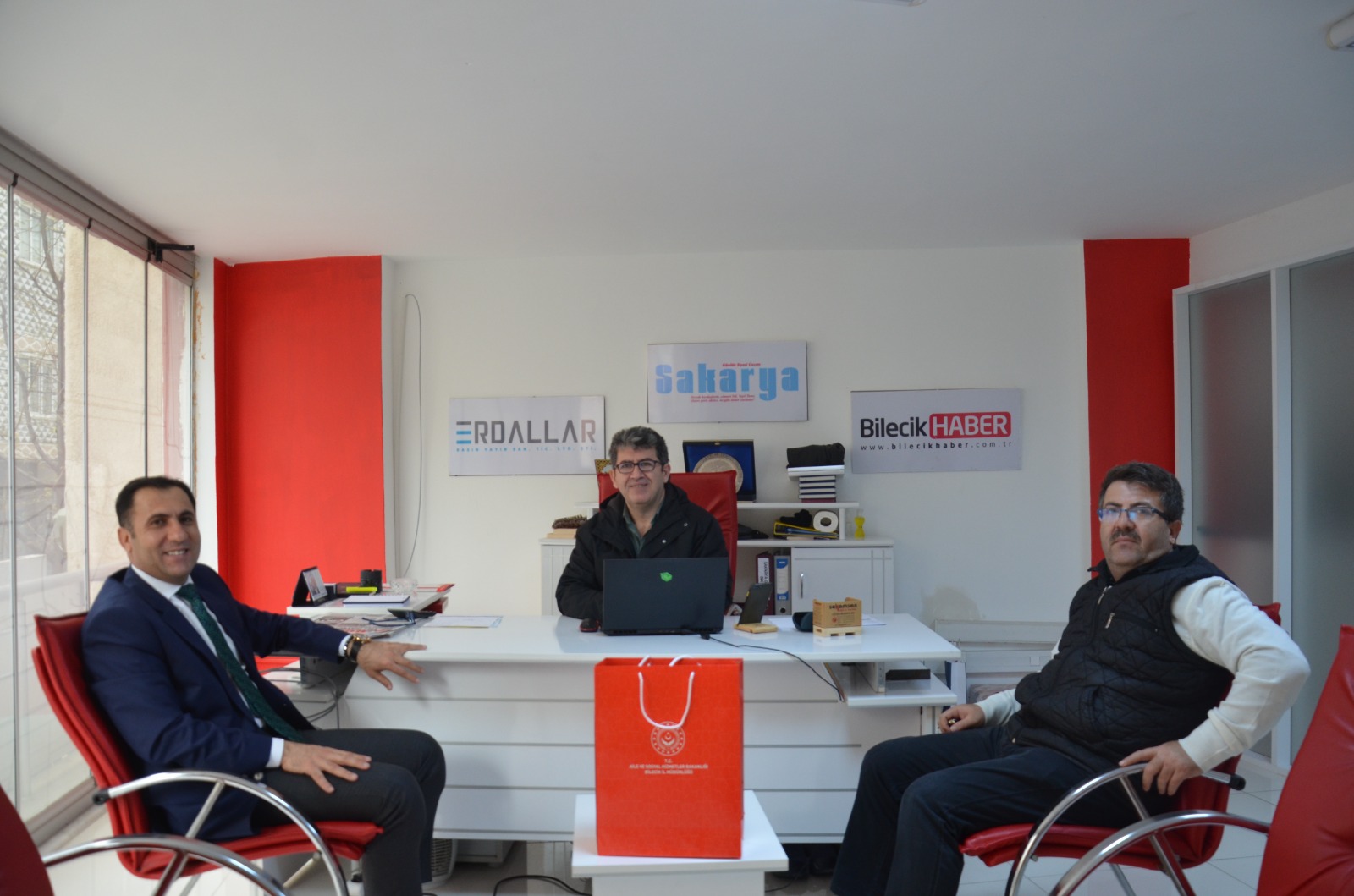mudur-turkoglundan-gazetemize-ziyaret.jpeg