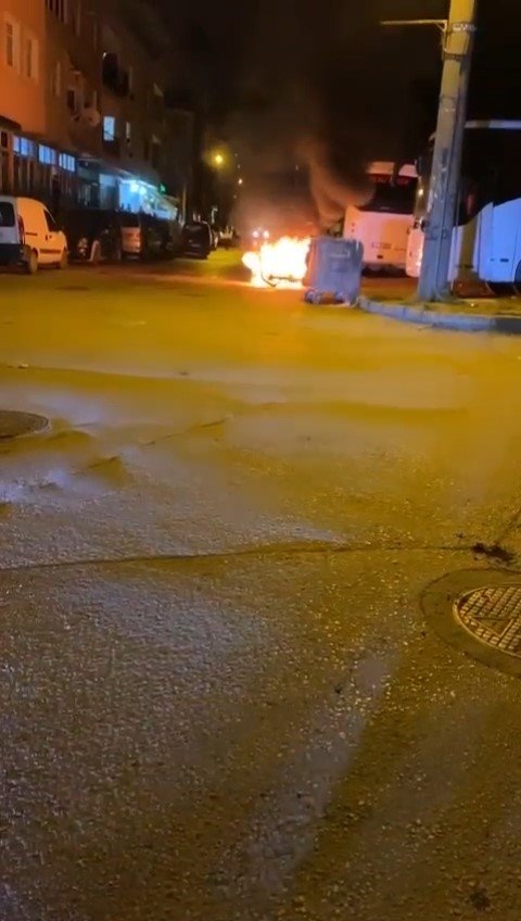 Motosiklet alev alev yandı