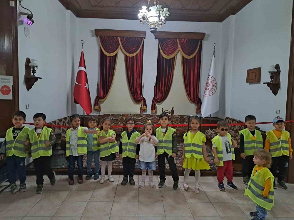 Minikler, Söğüt’ün tarihi mekânlarını gezdi