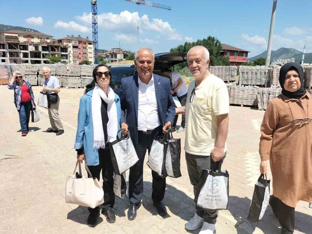 Huzurevi sakinleri Bayırköy’ü gezdi