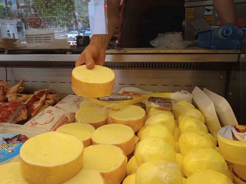 En çok peynir ve zeytin çeşitlerine rağbet var