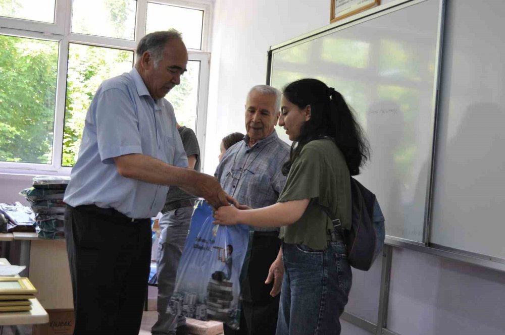 Okul birincisi oldular
