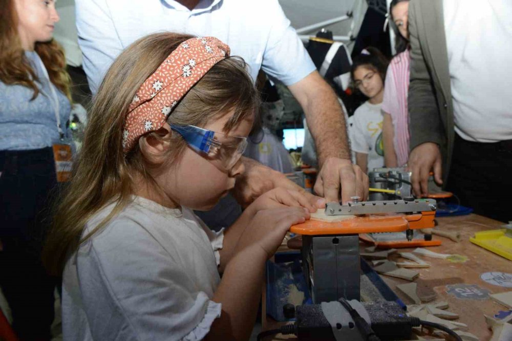 "El Emekleri Festivali" göz kamaştırdı