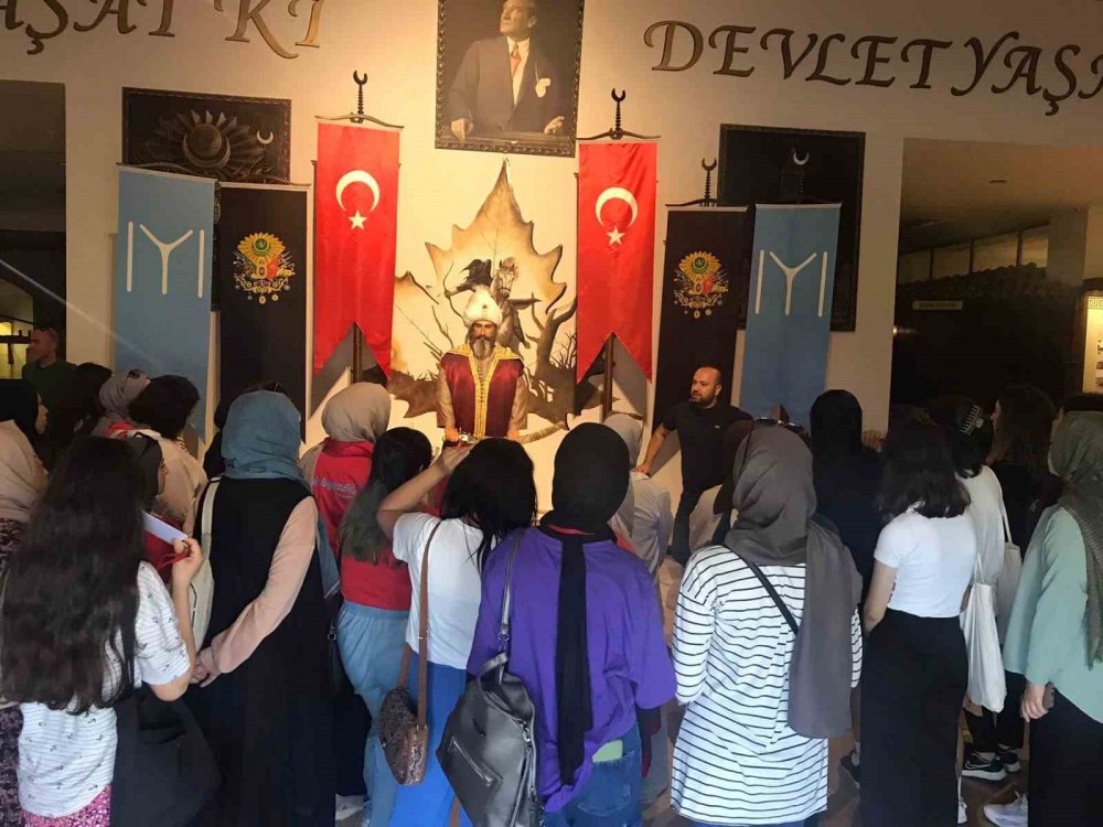 Aydın’dan gelen 37 öğrenci Bilecik’in tarihi ve kültürel yerlerini ziyaret etti