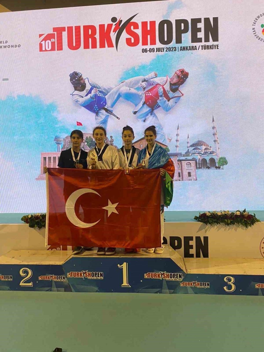 Bilecikli sporcudan bir gümüş bir de bronz madalya