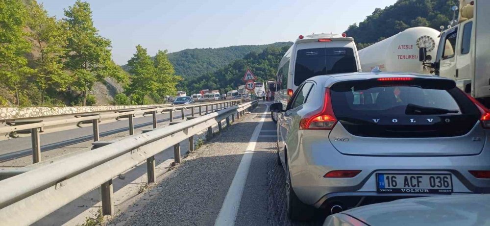 Sınava adaylar yürüyerek gitti