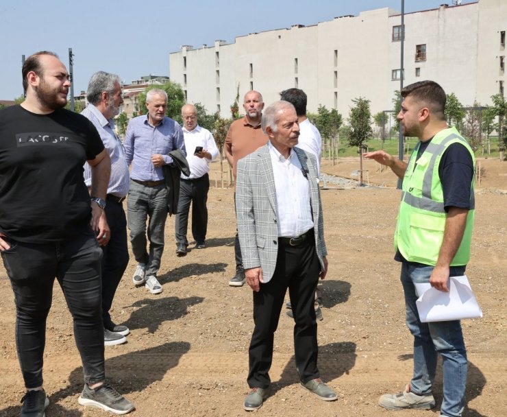 Bayrampaşa Millet Bahçesi hizmet için gün sayıyor