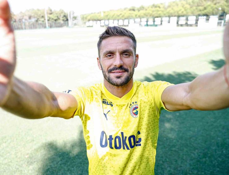 Dusan Tadic: “Ancak birlik olursak şampiyon olabiliriz”