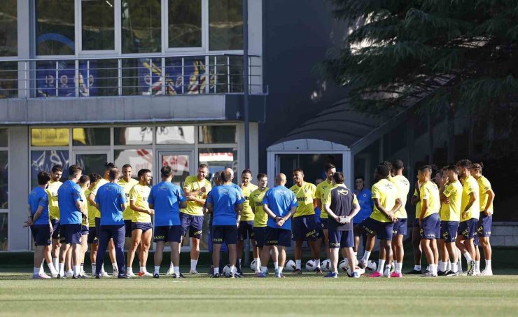 Fenerbahçe, Zimbru hazırlıklarını sürdürdü