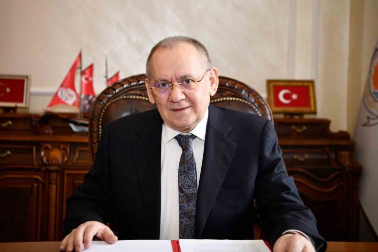 Depremzedeler, uçurtma şenliğinde gönüllerince eğlendiler