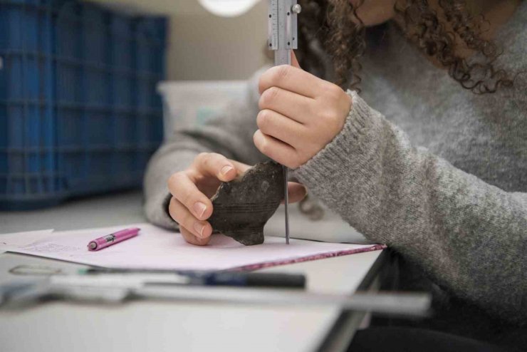 Anadolu Üniversitesi Edebiyat Fakültesi düşünce dünyasını zenginleştiren mezunlar yetiştiriyor