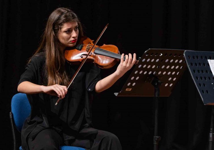 Müzik Ve Azimle Gelen Üniversite Birinciliği
