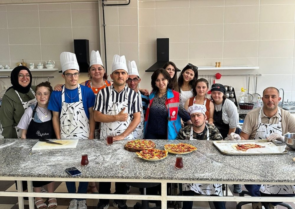 Özel Bireyler Hem Üretiyor Hem Kazanıyor