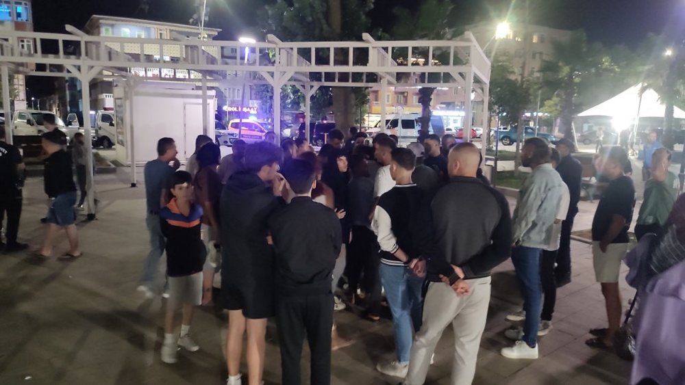 Tartıştığı Hamile Eşiyle Denizde Boğulma Tehlikesi Yaşadı