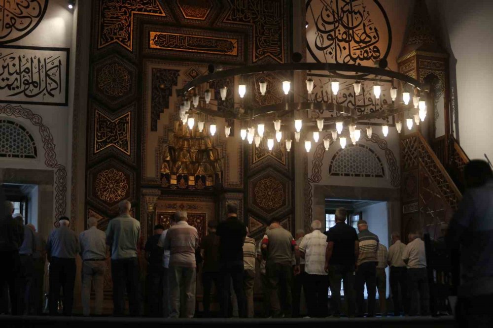 630 Yıllık Yıldırım Bayezid Camii Hiçbir Depremde Yıkılmadı