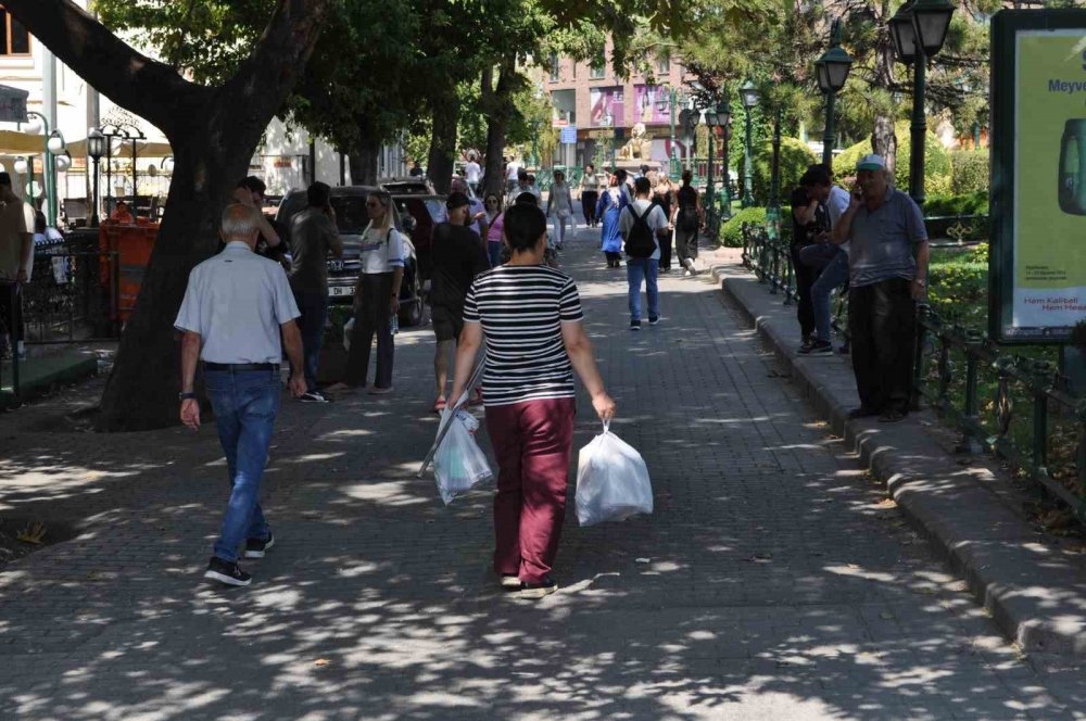 En gergin 3'üncü il