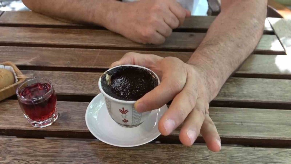 Cezve Yerine Fincanda Pişirilen ‘isli Kahve’ Kültürü Tarihi Handa Devam Ediyor