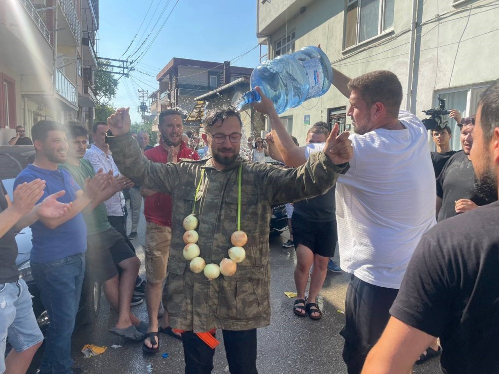 İznik’te İlginç Gelenek: Damadı Vinçe Astılar