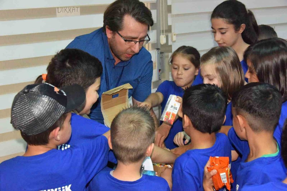 Temel Satranç Eğitimi Kursunu Başarıyla Tamamlayan Öğrencilere Sertifika Verildi