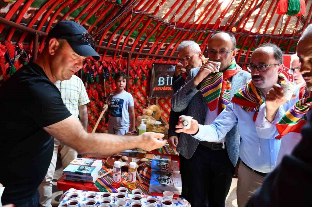 Ertuğrul Gazi Kayı Obası’nda Bilecik’in Tarihi Anlatıldı, Yöresel Ürünleri Tanıtıldı