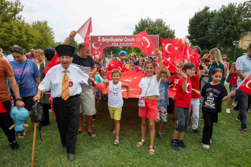 Yaz Tatiline Coşkulu Veda