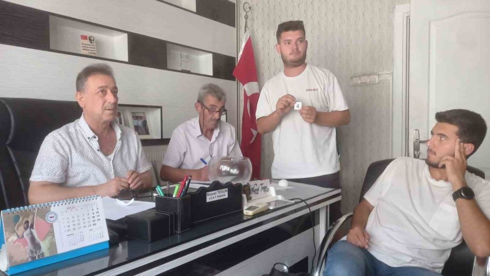 Bilecik’te U16 Ligi Gençler Kura Çekimi Yapıldı