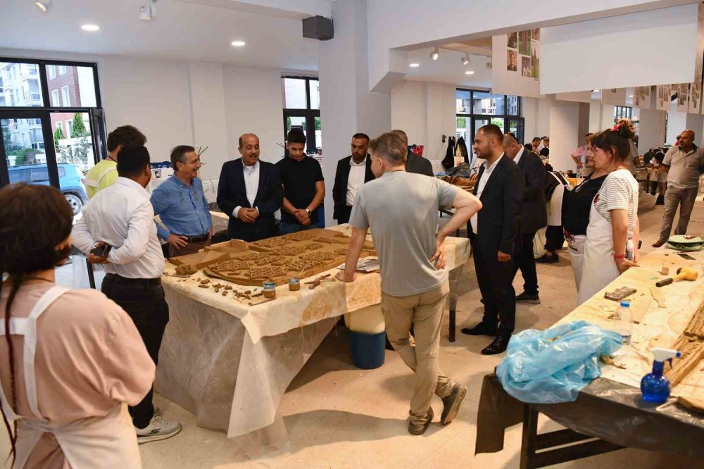 Filistin Heyeti  Hayran Kaldı