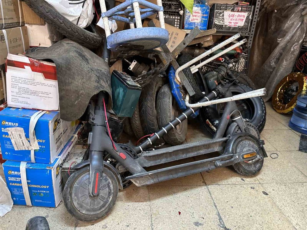 Scooterlar Güneş Altında Şarj Edilmemeli