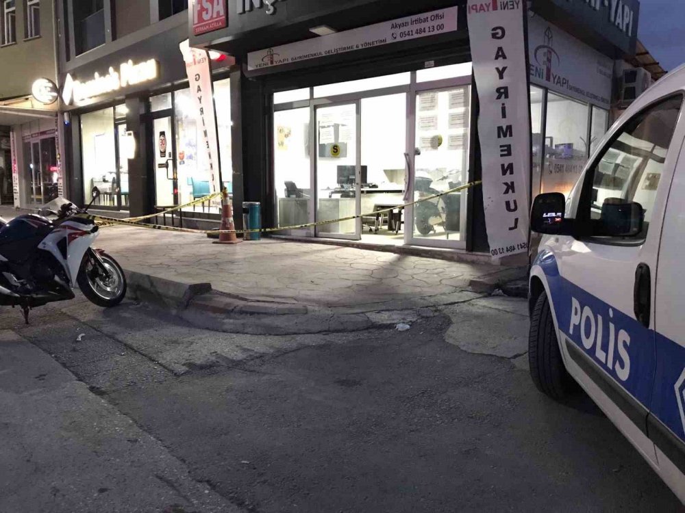 Uzman Çavuşa Döner Bıçağıyla Saldırmıştı, Serbest Kaldı