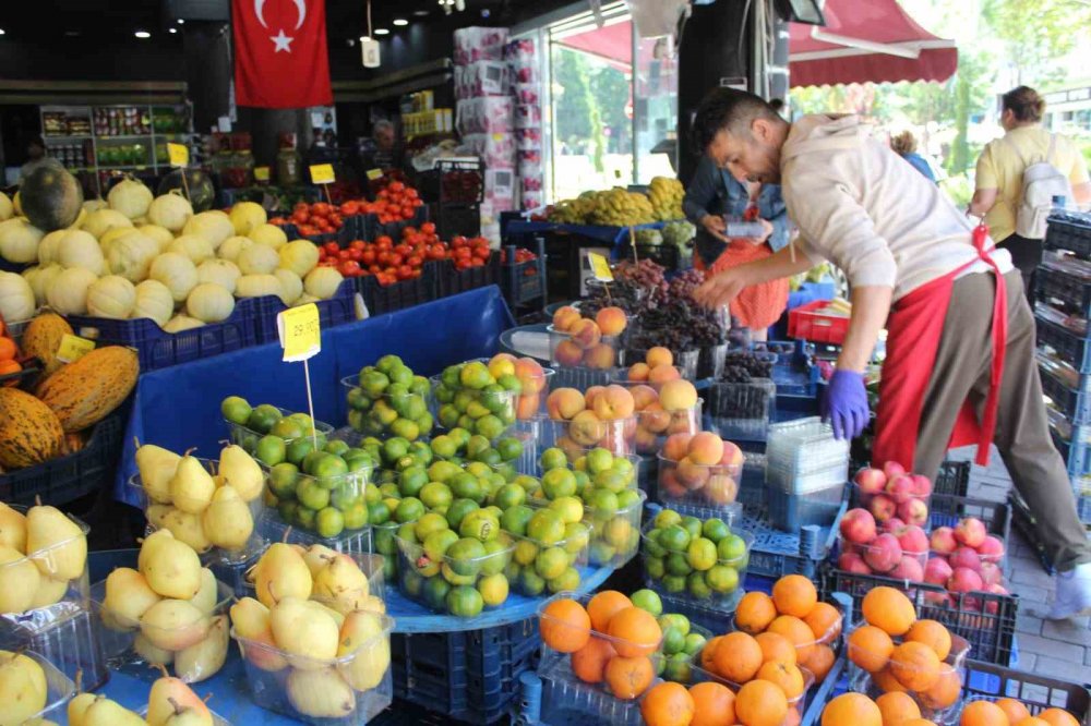Kış Meyveleri Yerini Almaya Başladı
