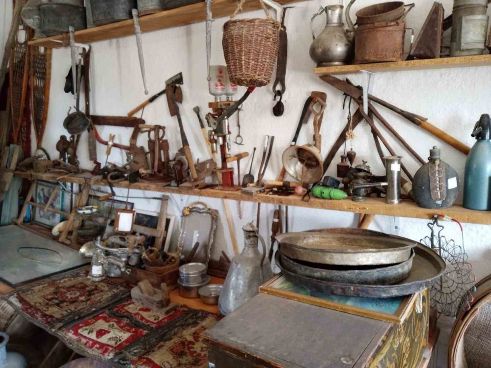 Köyde Kurulan Kültür Evi’nde Yüzyıllık Eşyalar Sergileniyor