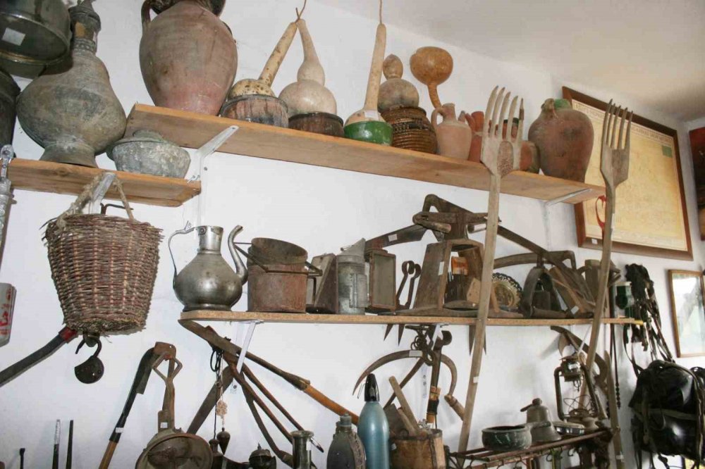 Köyde Kurulan Kültür Evi’nde Yüzyıllık Eşyalar Sergileniyor