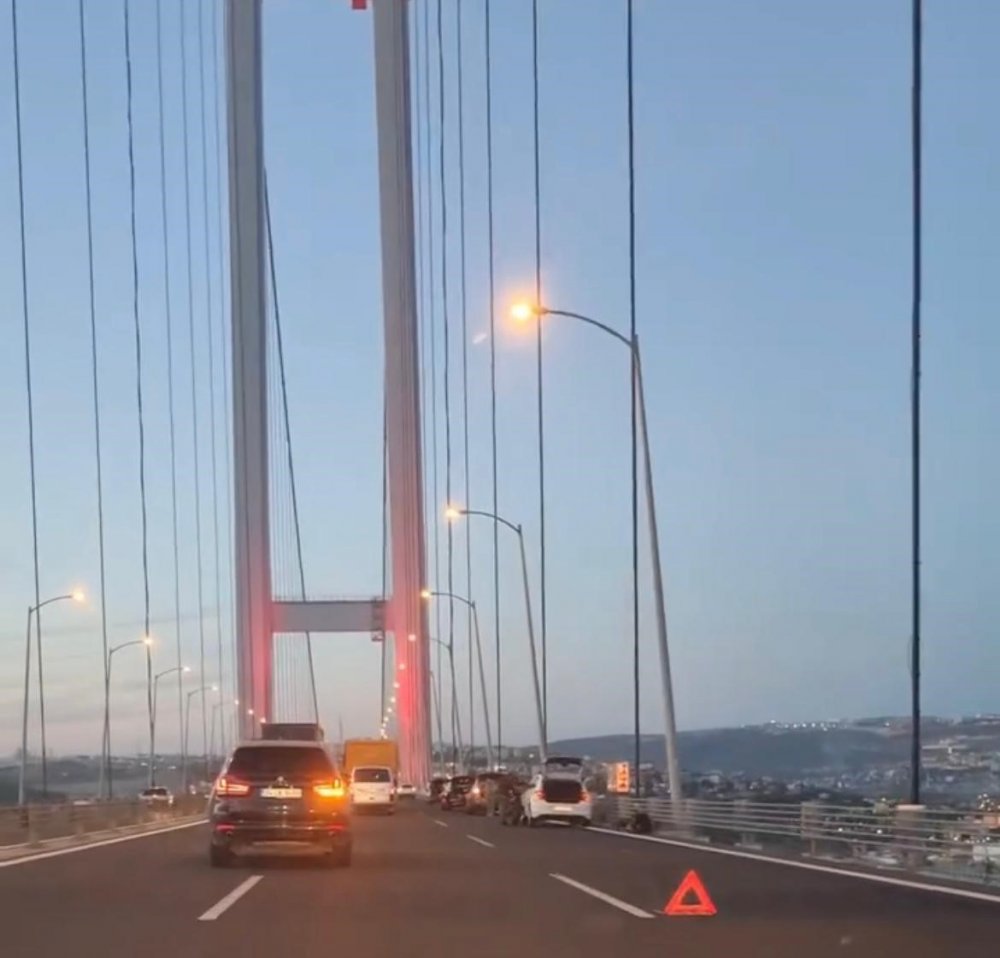 Osmangazi Köprüsünde Bir Garip Olay: Çok Sayıda Aracın Lastikleri Aynı Anda Patladı.