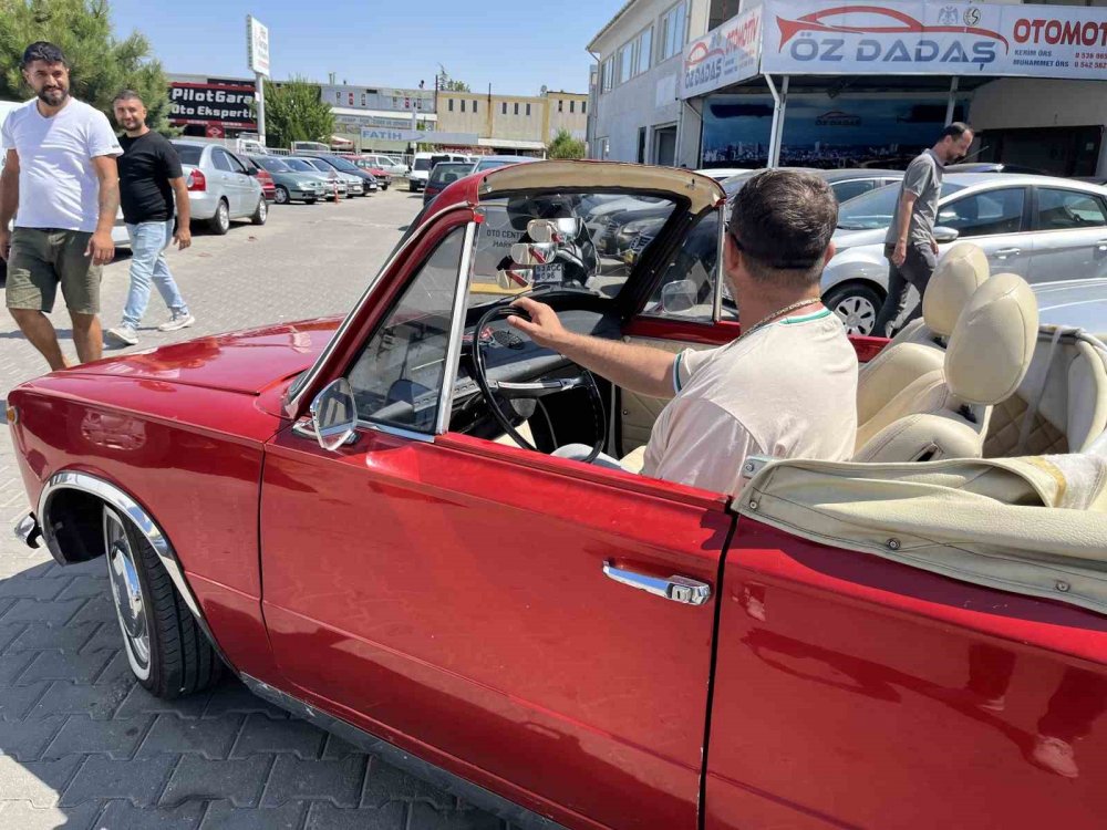 İhtiyar Delikanlı trafikte İlgi Odağı