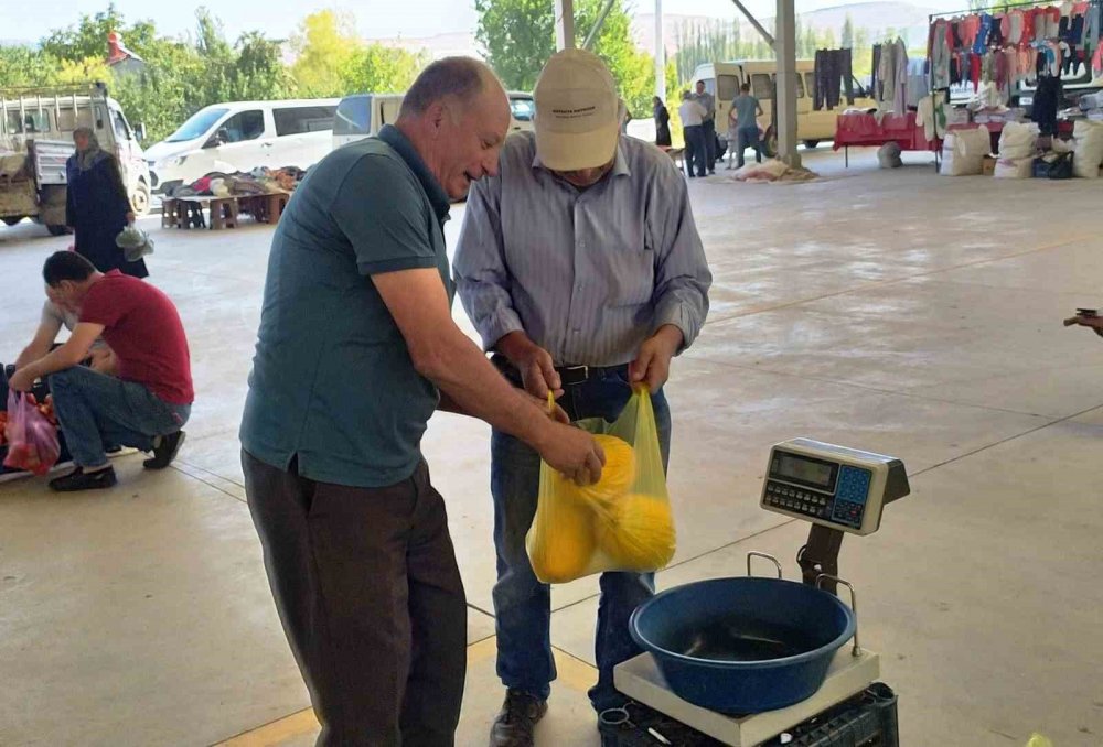 Cömert Satıcı
