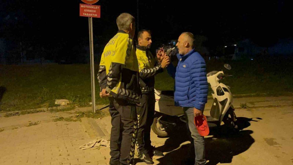 Devrilen Motosikletten Düşen Alkollü Sürücü Ekiplere Zor Anlar Yaşattı