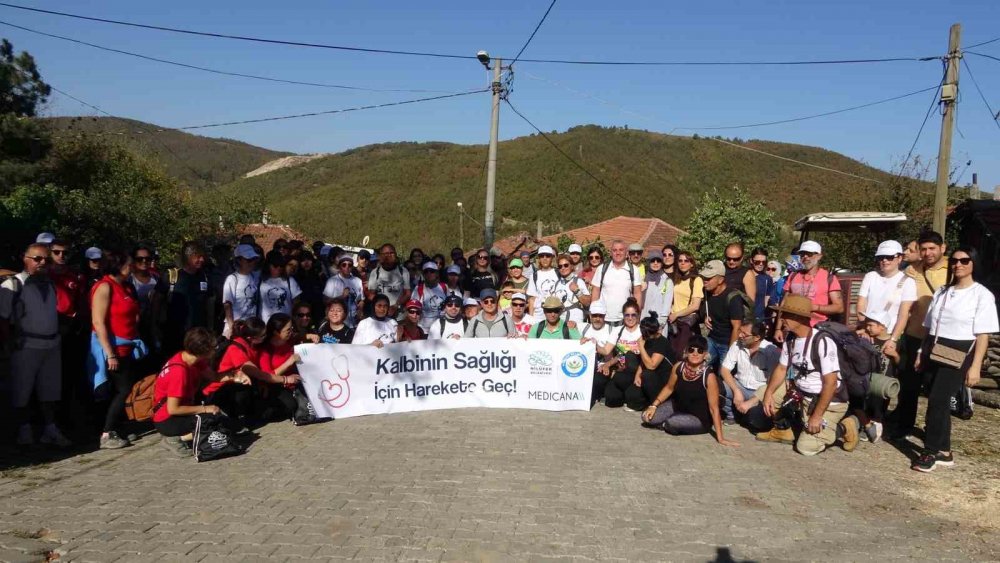 Kalp Sağlığı İçin 7 Kilometre Yürüdüler