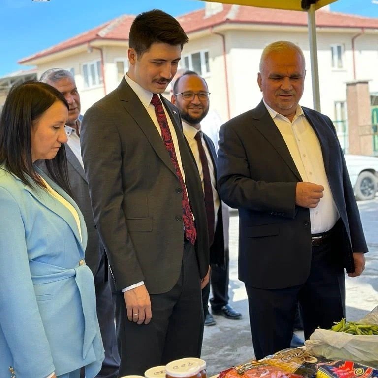 Kur’an Kursları Yararına Hayır Çarşısı
