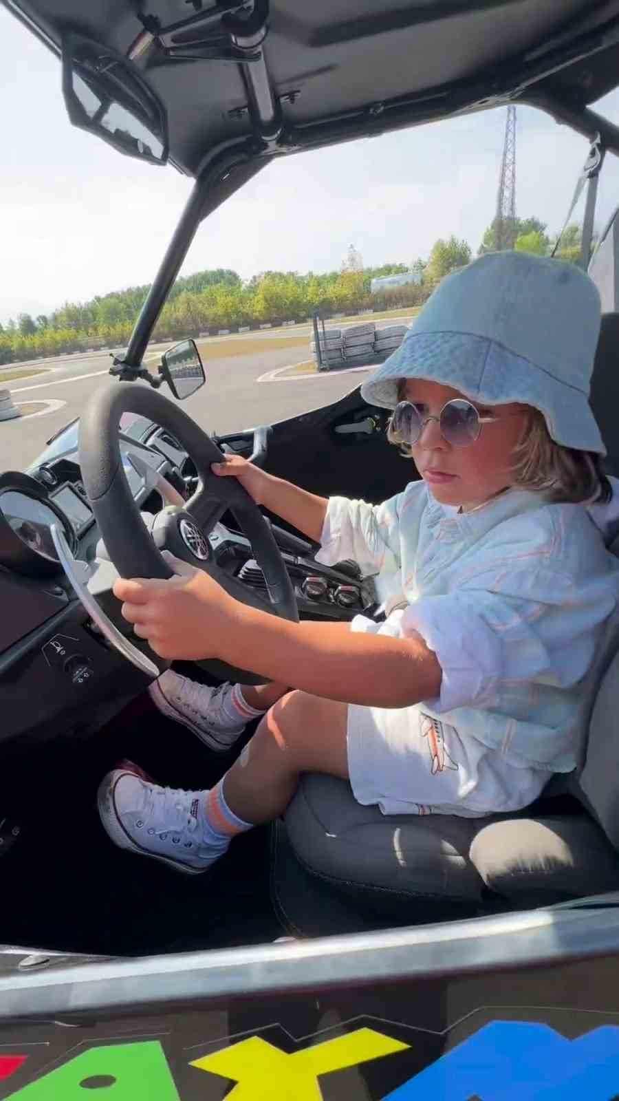 Minik Zayn Sınır Tanımıyor