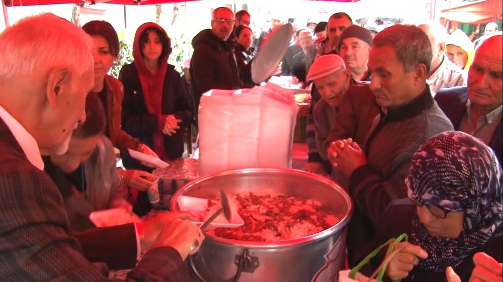 Halka Pilav Ve Ayran İkramı