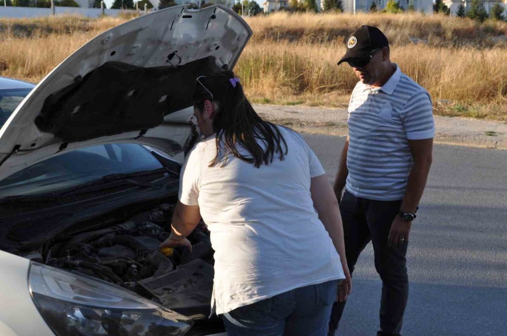 Yeni Sürücü Adaylarına Zor Anlar Yaşatıyor
