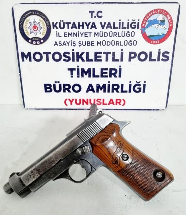 Yunus Timleri Ruhsatsız Tabanca Ele Geçirdi