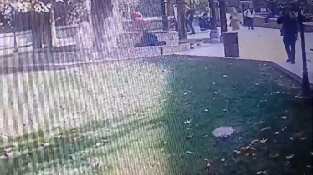 Abdest Alan Adamın Cüzdanını Çaldılar