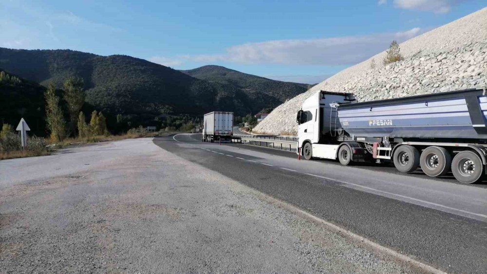 Bitmeyen Yol Çalışması Sürücülerin Tepkisine Neden Oldu