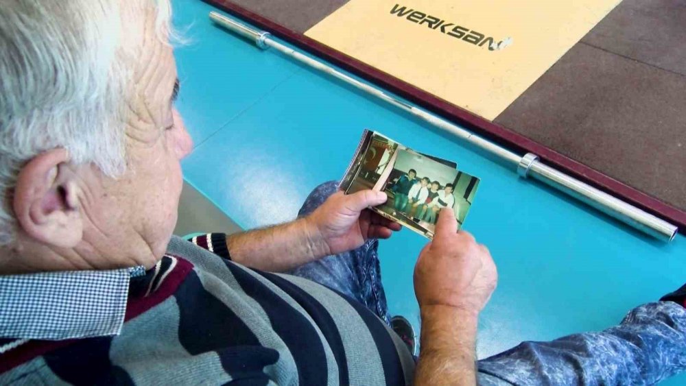 Naim Süleymanoğlu’nun O Fotoğrafları İlk Kez Gün Yüzüne Çıktı