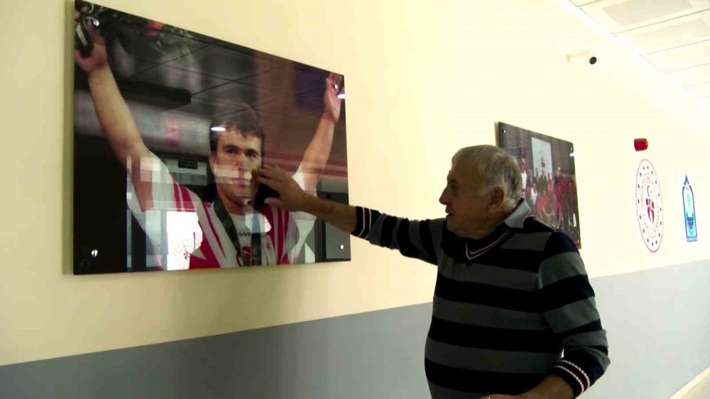 Naim Süleymanoğlu’nun O Fotoğrafları İlk Kez Gün Yüzüne Çıktı